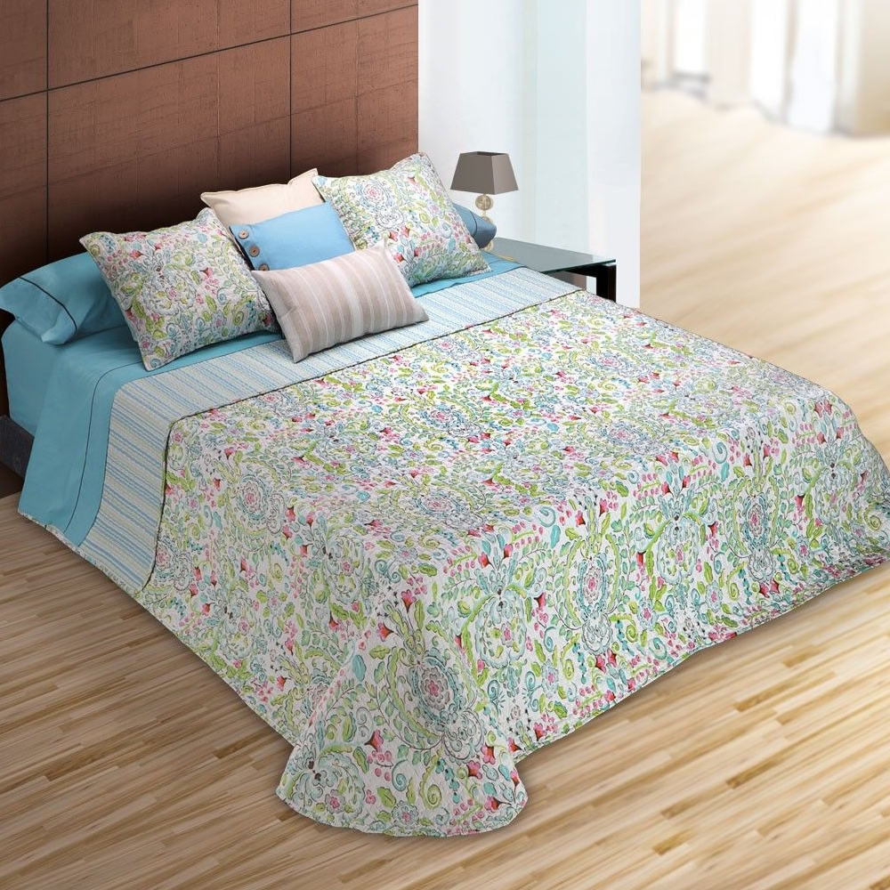 Descubre cómo decorar camas con cojines con estilo - Bien hecho